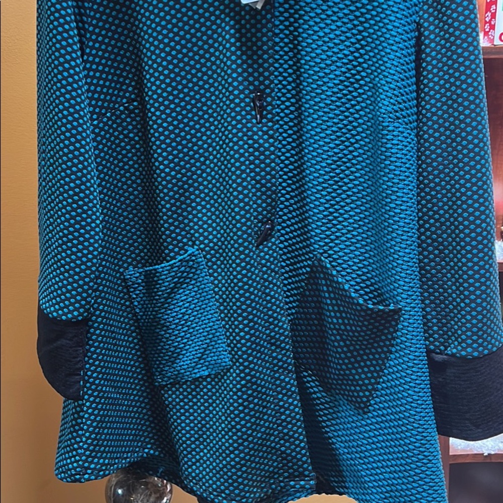 New Woman’s New Dorman Jacket. Size M. Colors are  turquoise and black. - Picture 2 of 4